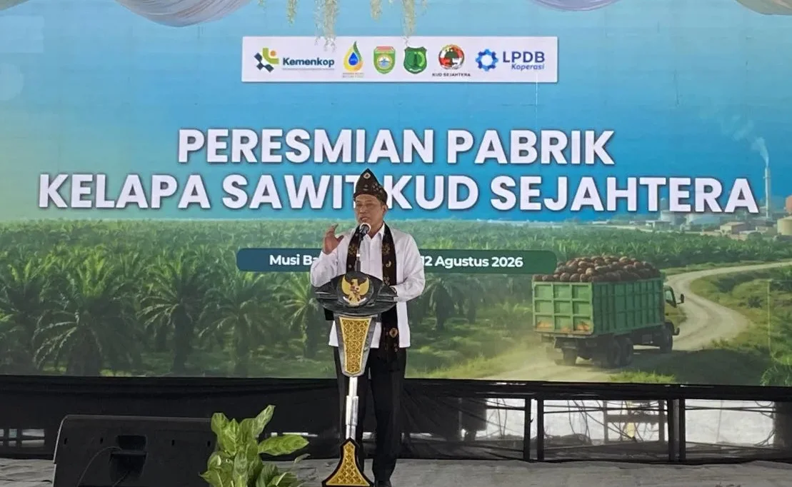 Menteri Koperasi Dorong Koperasi Sawit Bangun Refinery Minyak Goreng